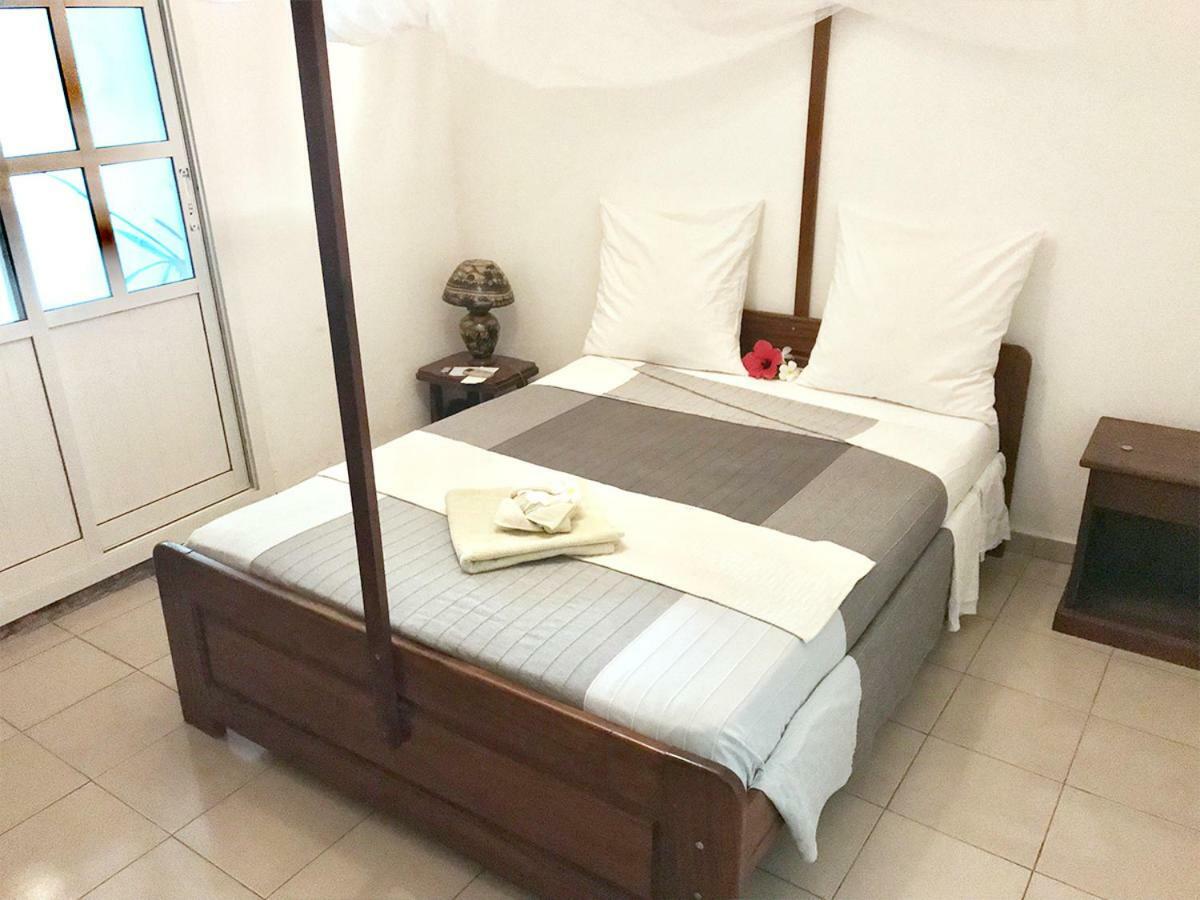 Hotel Jardin De La Paix Moroni Luaran gambar